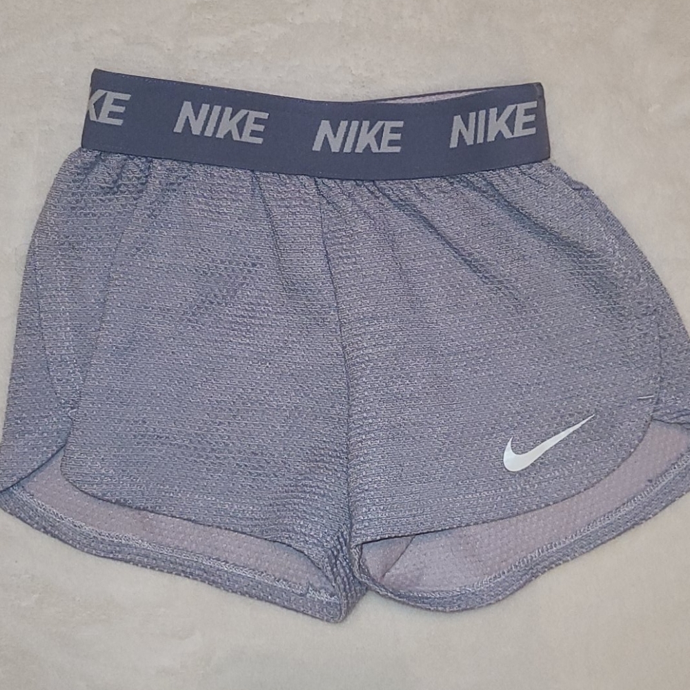 Girl's Nike Drifit Shorts Purple Size 6X